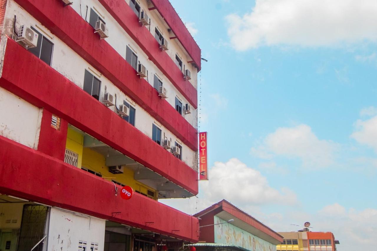 Oyo 90124 Payang Puri Baru Hotel Sarikei Exterior photo