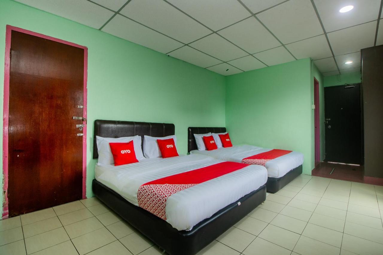 Oyo 90124 Payang Puri Baru Hotel Sarikei Exterior photo