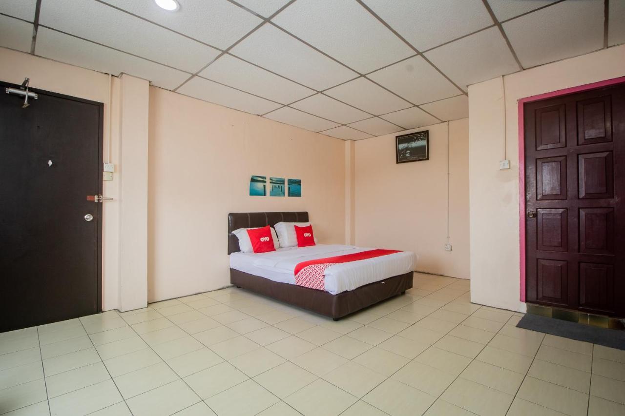 Oyo 90124 Payang Puri Baru Hotel Sarikei Exterior photo