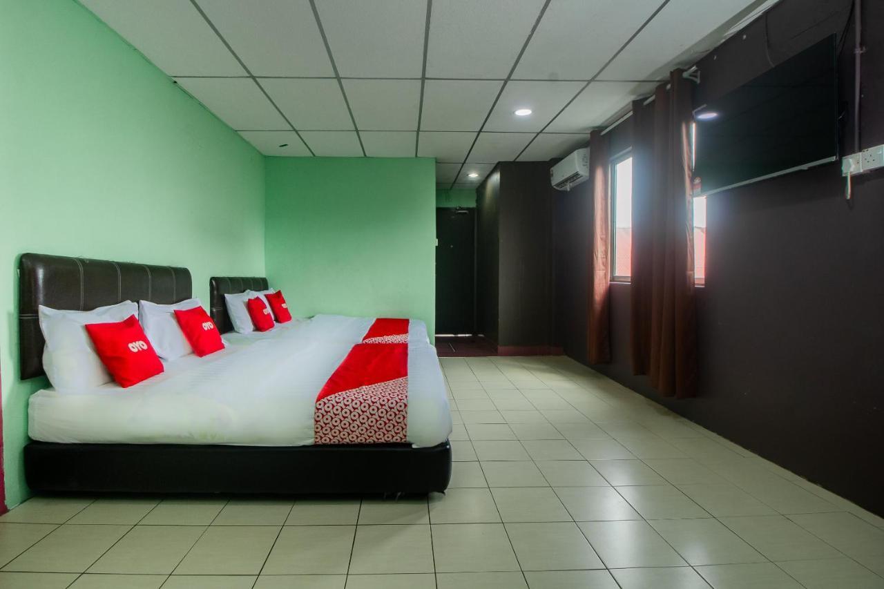 Oyo 90124 Payang Puri Baru Hotel Sarikei Exterior photo